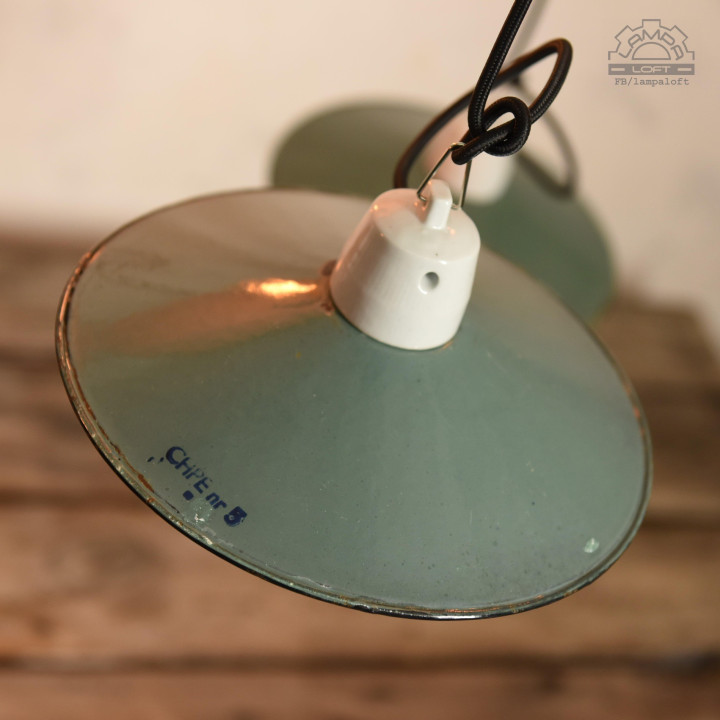 Lampy emaliowane talerzykowe z lat 60/70'