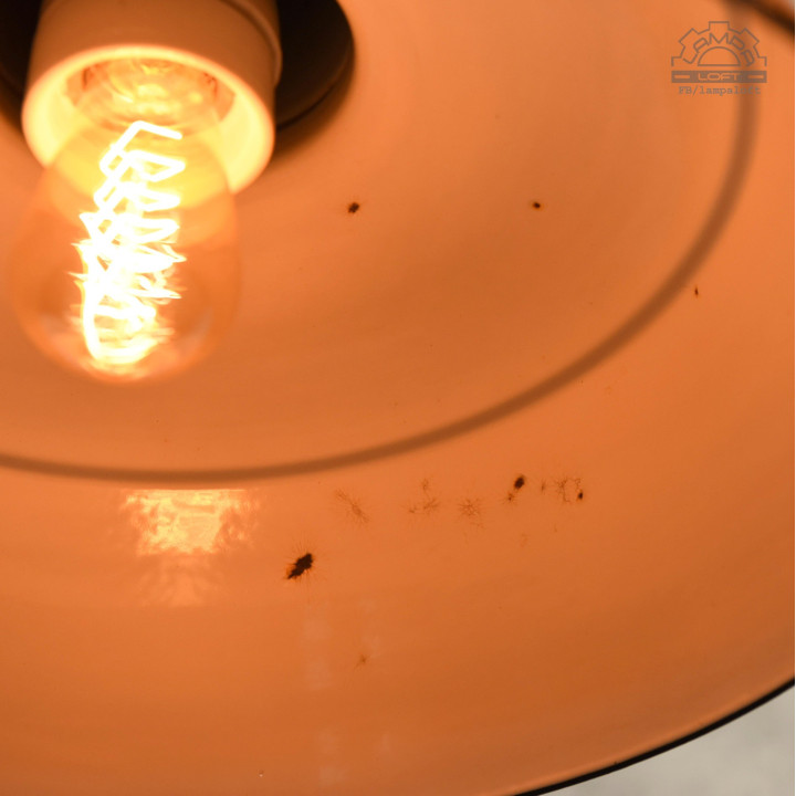 Emaliowane lampy industrialne Ebolicht z lat 30'