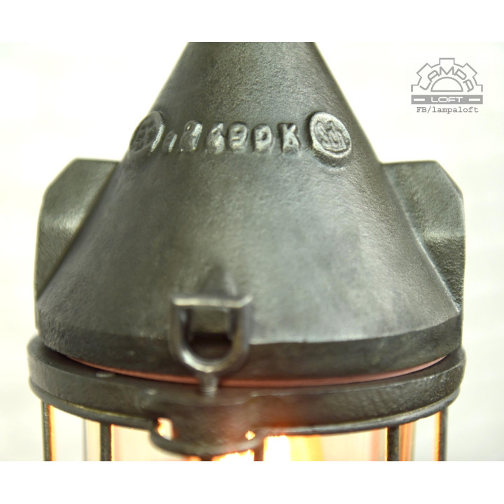 Niemiecka lampa industrialna z lat 50'