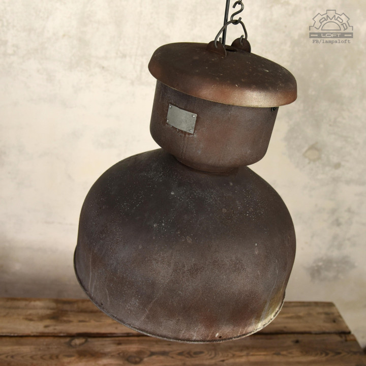 Lampa industrialna ORP-1 z 1965 roku.