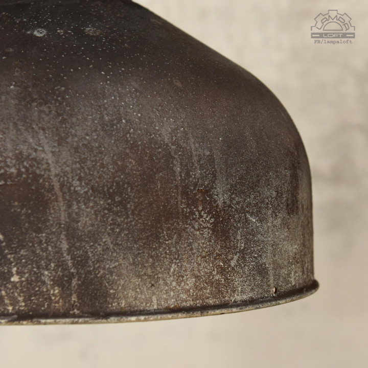 Lampa industrialna ORP-1 z 1965 roku.
