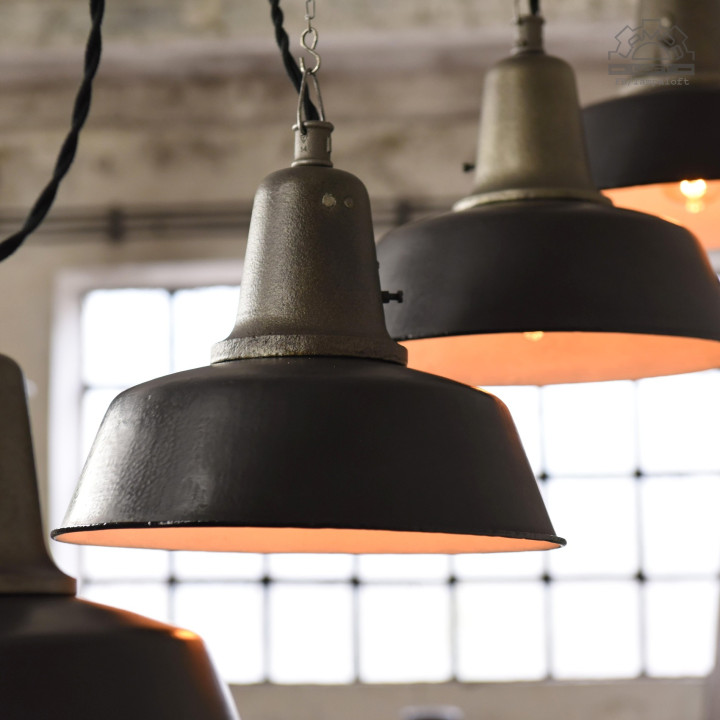 Lampy industrialne OŻb-1 z lat 50'