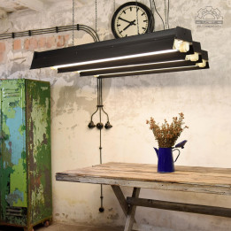 Lampy industrialne FAMOR z 1986 roku