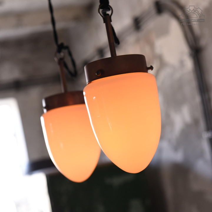 Lampy porcelanowe z kloszem szklanym