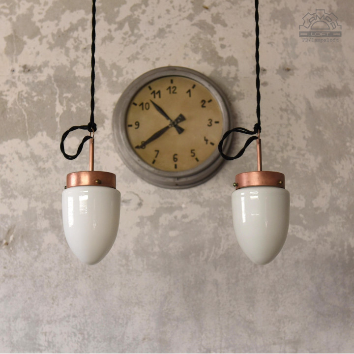 Lampy porcelanowe z kloszem szklanym