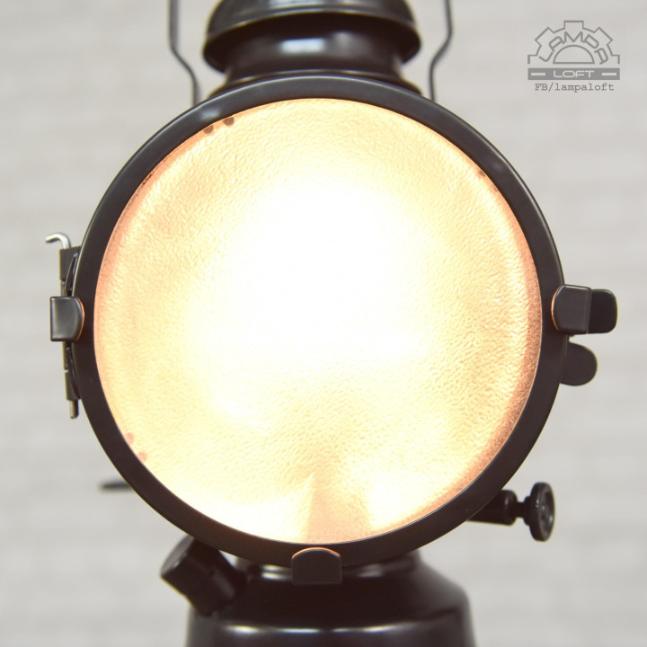 Lampa konduktorska "Osmeka" z 1948