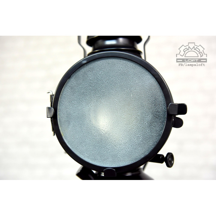 Lampa konduktorska "Osmeka" z 1948