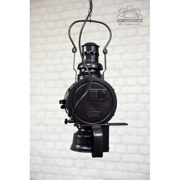 Lampa konduktorska "Osmeka" z 1948