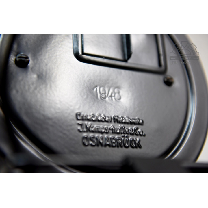 Lampa konduktorska "Osmeka" z 1948