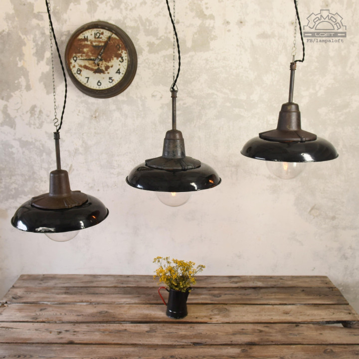 Lampy industrialne z lat 50'