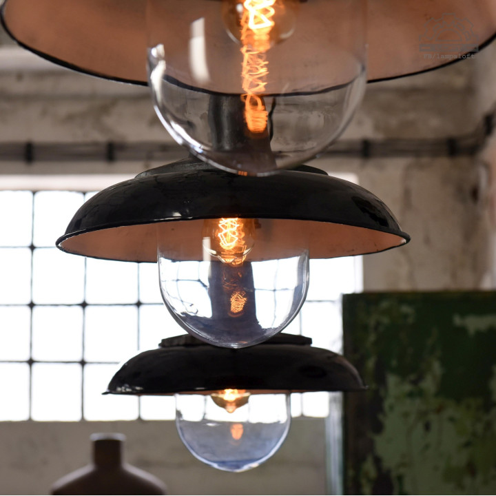Lampy industrialne z lat 50'