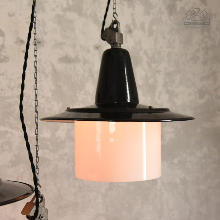 Lampy industrialne OBp-2 z lat 60'