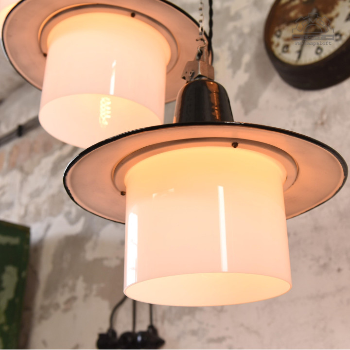 Lampy industrialne OBp-2 z lat 60'