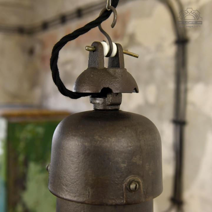 Lampy industrialne OŻb-3 z lat 50'