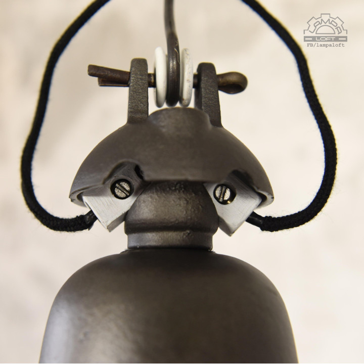 Lampa industrialna OŻb-2 z lat 50'