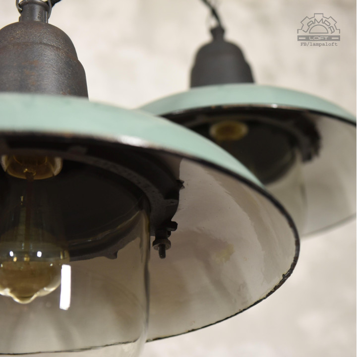 Lampy emaliowane ze starego młyna