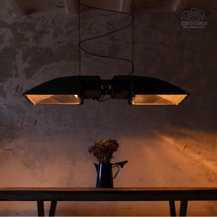 Ogromna lampa industrialna z lat 80'