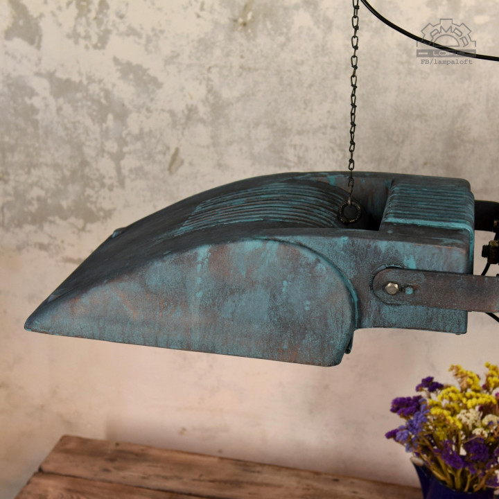 Ogromna lampa industrialna z lat 80'