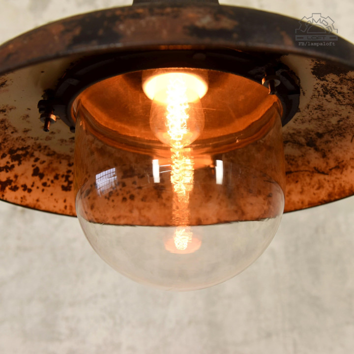 Lampa industrialna z lat 30' nr.kat 12011 z fabryki Antoniego Marciniaka