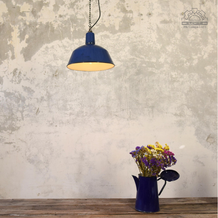 Węgierska lampa emaliowana z lat 60'