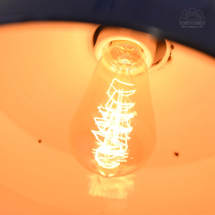Węgierska lampa emaliowana z lat 60'