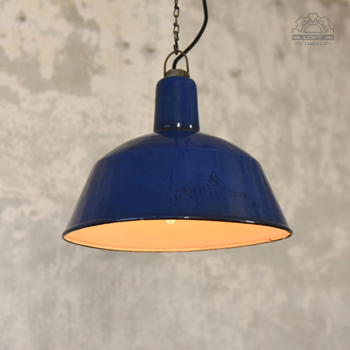 Węgierska lampa emaliowana z lat 60'