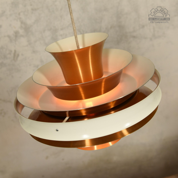 Lampa Mid Century wyprodukowana w latach 70'