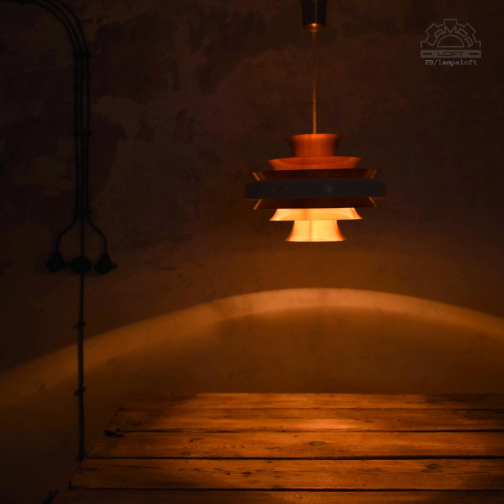Lampa Mid Century wyprodukowana w latach 70'