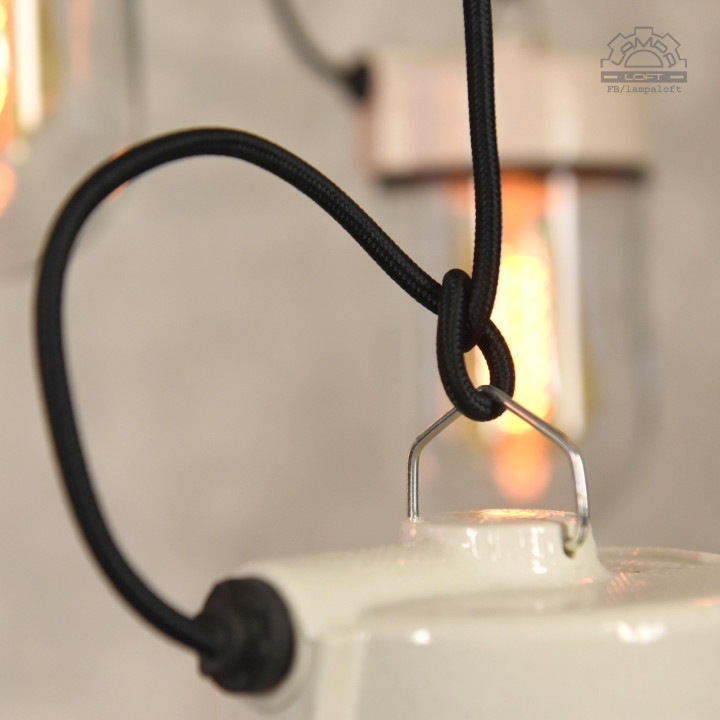 Wisząca lampa porcelanowa