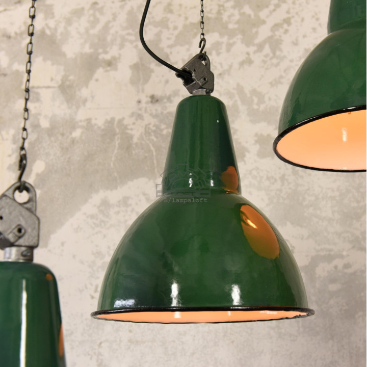 Odrestaurowane lampy industrialne OBg-3