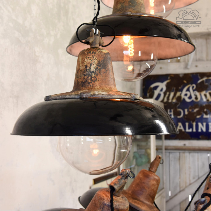 Lampy industrialne z lat 50'