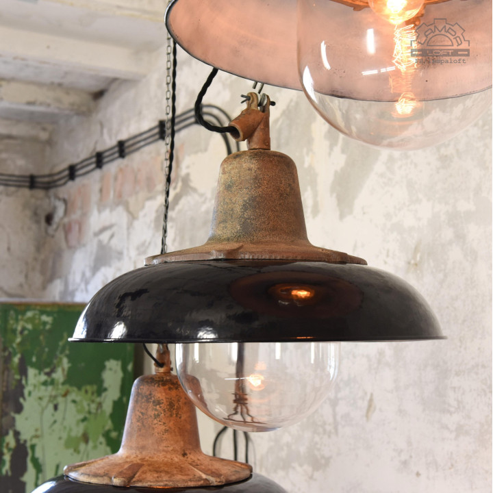Lampy industrialne z lat 50'