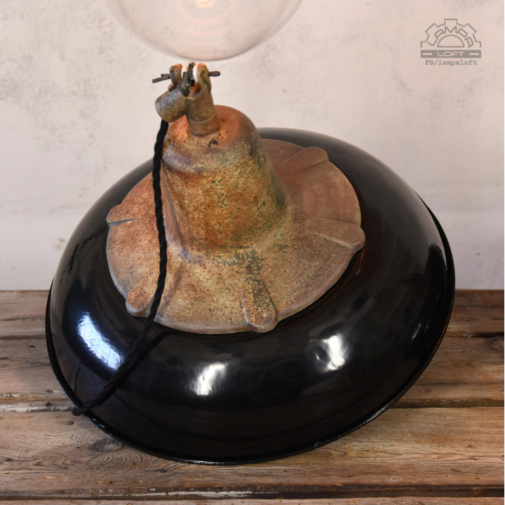 Lampy industrialne z lat 50'