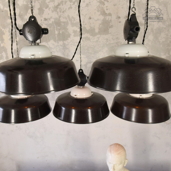 Bakelitowe lampy z lat 50'