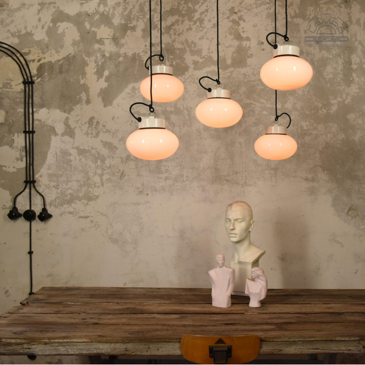 Lampy porcelanowe z kloszem szklanym z lat 70'