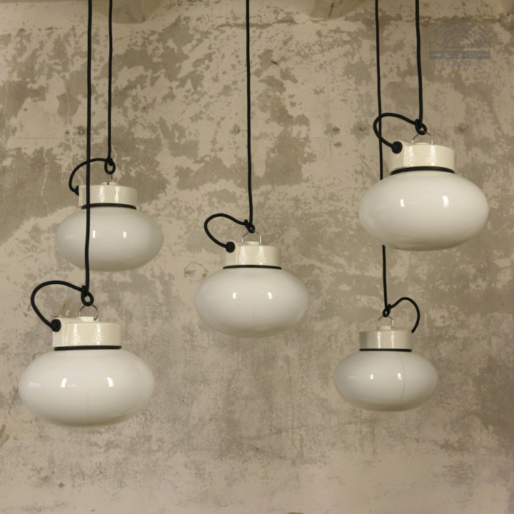 Lampy porcelanowe z kloszem szklanym z lat 70'