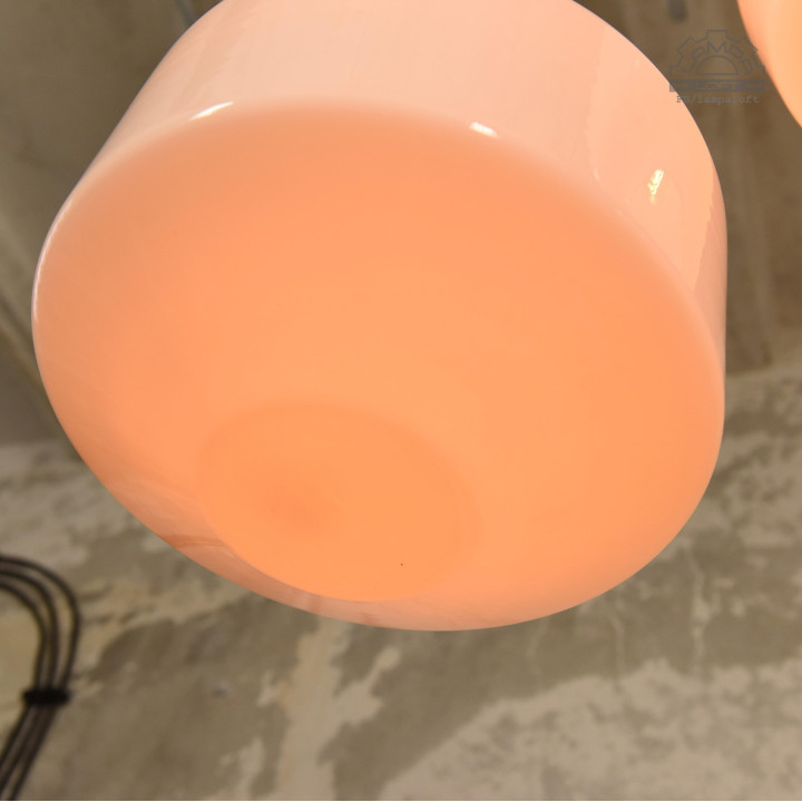 Lampy z kloszem szklanym opalowym z lat 70'
