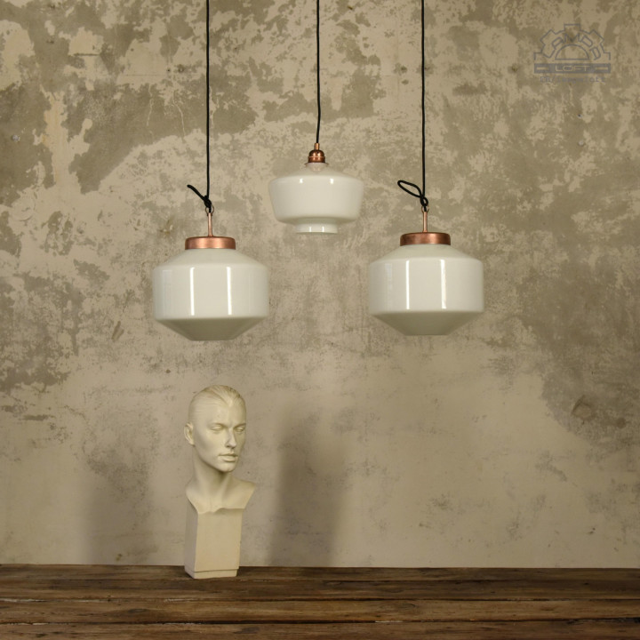 Lampy z kloszem szklanym opalowym z lat 70'