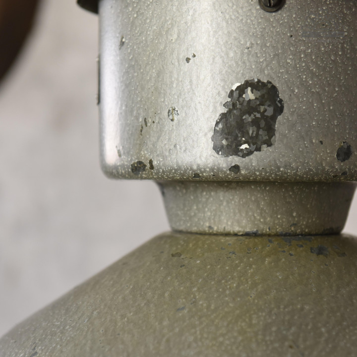 Lampa industrialna ORP-1 z 1965 roku.