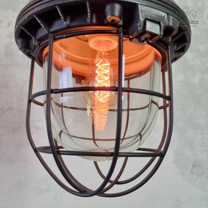 Niemiecka lampa industrialna EOW