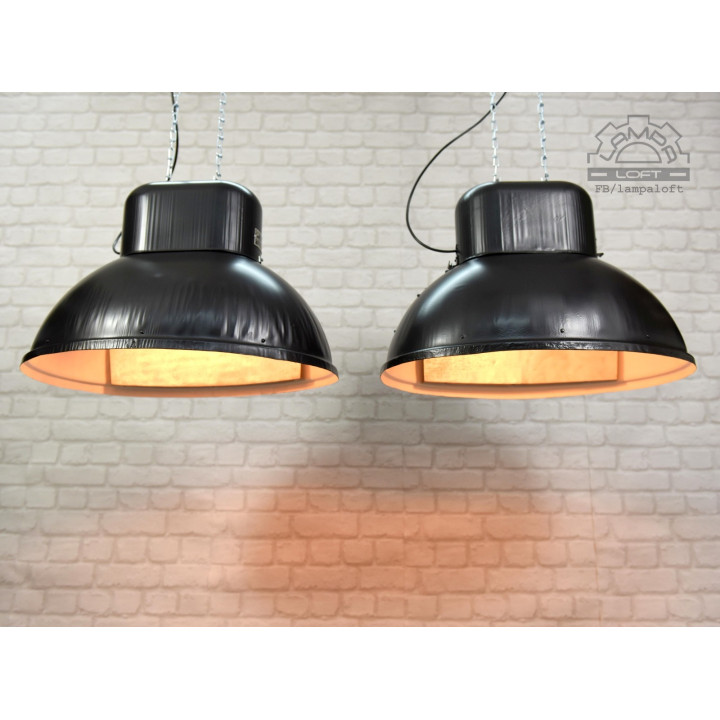 Lampa industrialna MESKO z 1970 roku