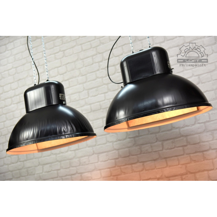 Lampa industrialna MESKO z 1970 roku
