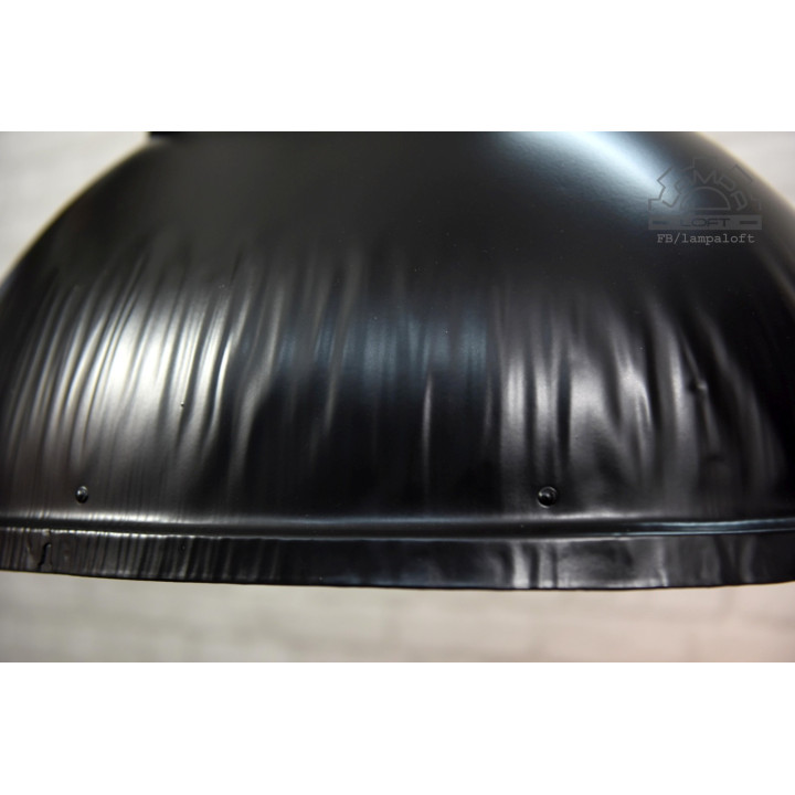 Lampa industrialna MESKO z 1970 roku