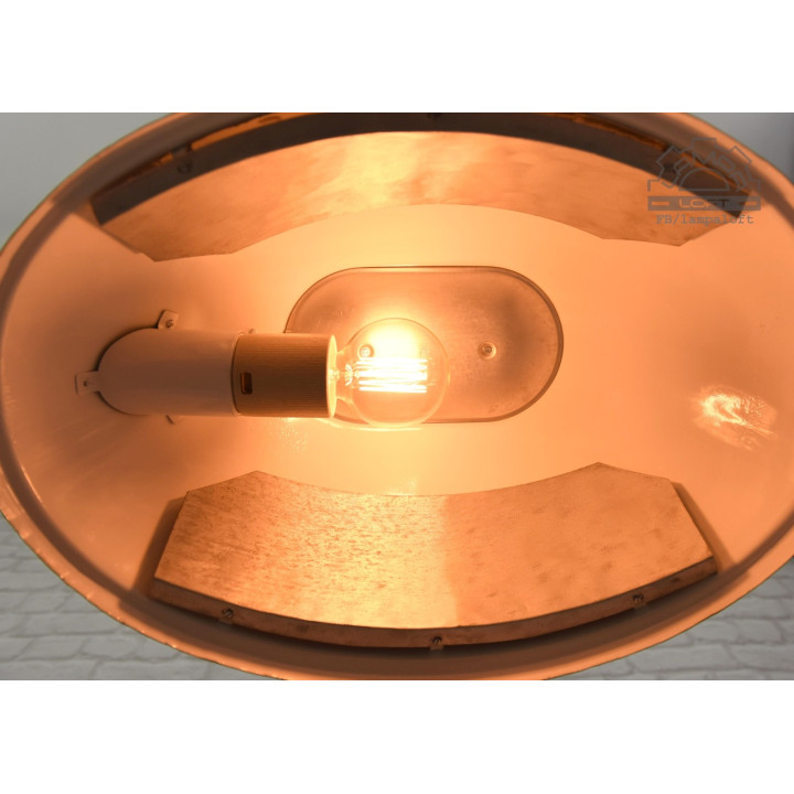Lampa industrialna MESKO z 1970 roku
