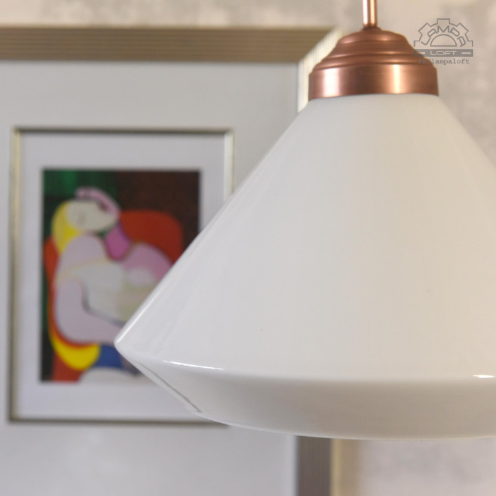 Lampy z kloszami szklanymi opalowymi
