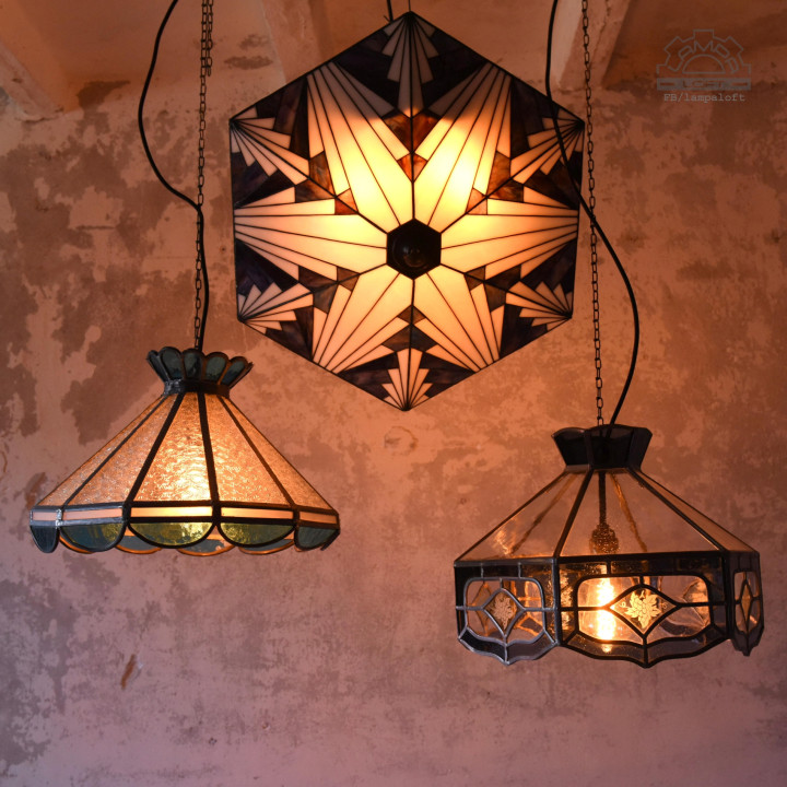 Lampy witrażowe w stylu Tiffany