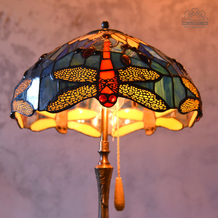 Lampy witrażowe w stylu Tiffany