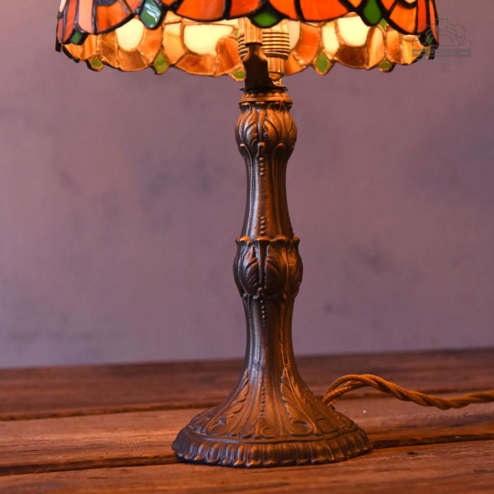 Lampy witrażowe w stylu Tiffany