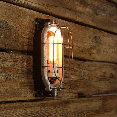 Kinkiet industrialny z lat 50'