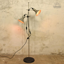 Stojąca lampa fotograficzna